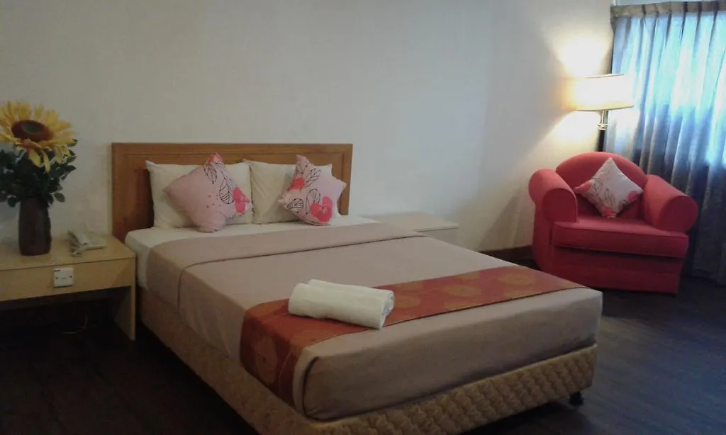 Folkmeldrum Hotel Johor Bahru 3*,